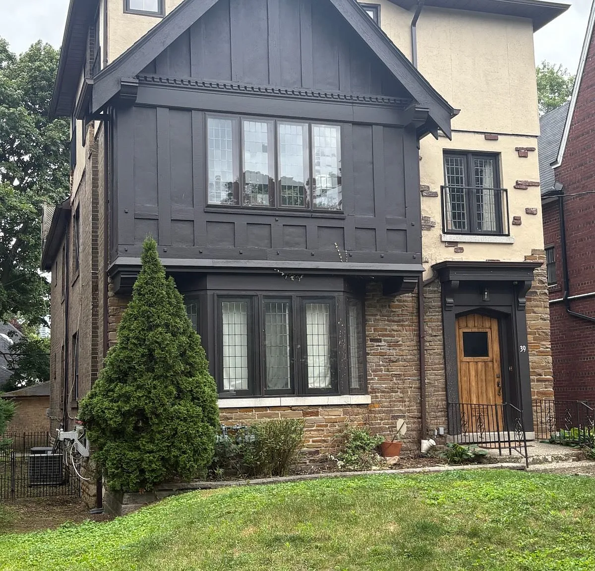5 bed, $6,450 — Photo 1