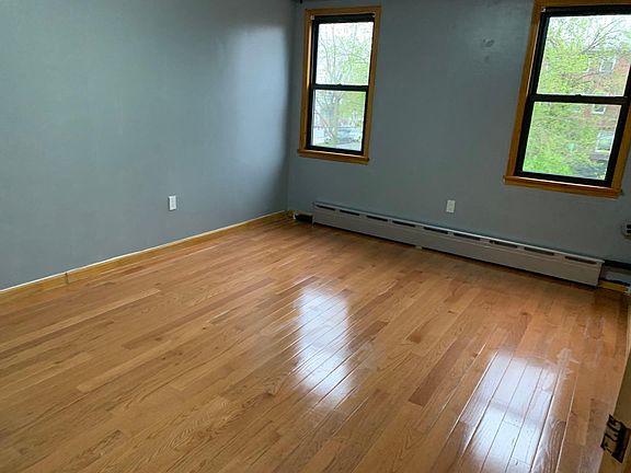 4th image of 1274 E 69th St Floor 2