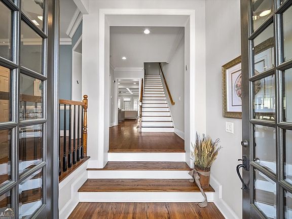 2nd image of 688 Lockton Pl