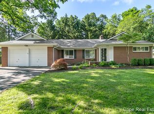 2212 Anderson Dr SE, East Grand Rapids, MI
