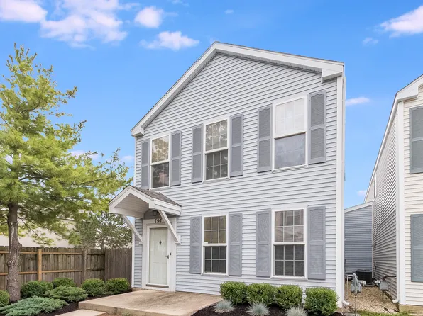 797 Serendipity Dr, Aurora, IL 60504