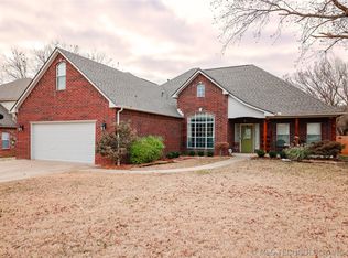 2218 S 113th West Ct, Sapulpa, OK 74066