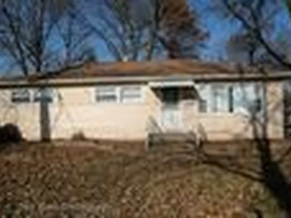 815 W 187th St, Glenwood, IL 60425