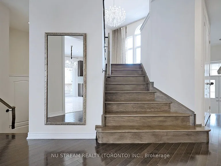 73 Serano Cres — Photo 14