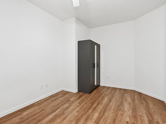 5th image of 3622 Arroyo Ave