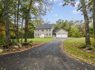 226 Podunk Rd, Sturbridge, MA 01566