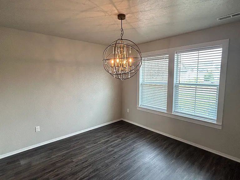 6815 S Birch Creek Ave — Photo 7