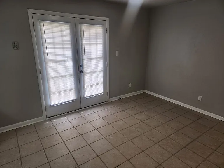 662 Mahoney Rd — Photo 9