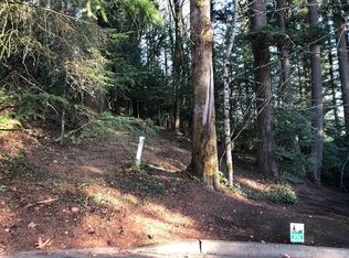 8283 SW Mapleridge Dr, Portland, OR 97225