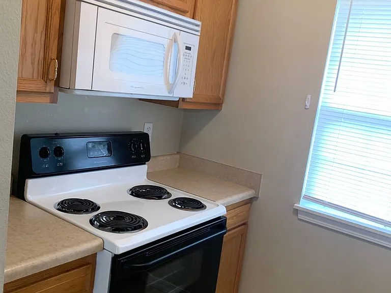 22690 Hanley Ln — Photo 7