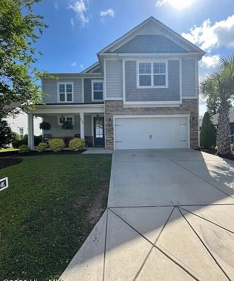 608 Coniston Dr SE — Photo 2