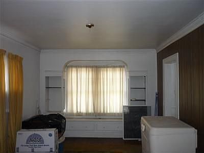 2nd image of 10909 Revere Ave