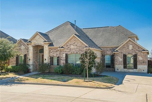 1st image of 6908 Golf Green Dr