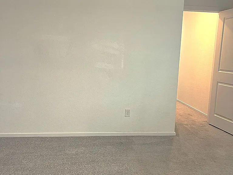 18210 Via Aurelia Dr — Photo 26