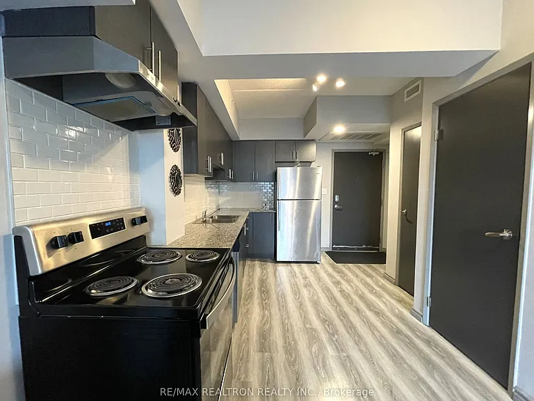 275 Larch St #B302 — Photo 9