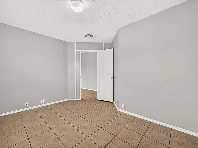14922 Sugar Sweet Dr — Photo 35
