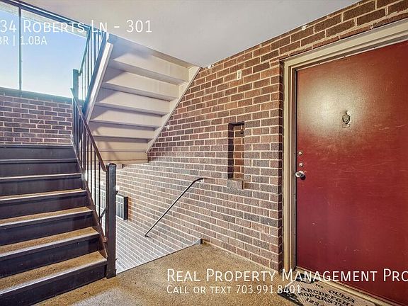 2nd image of 134 Roberts Ln APT 301