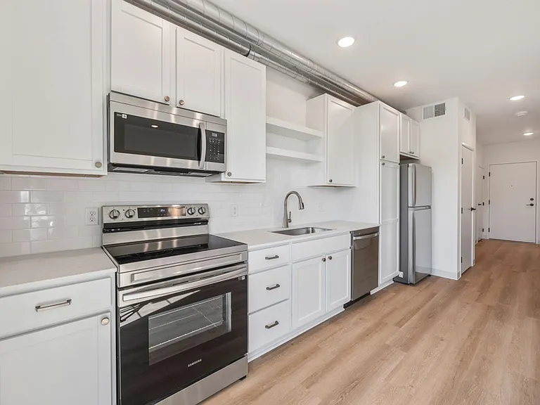 West Light Apartments - Brand New — Photo 97