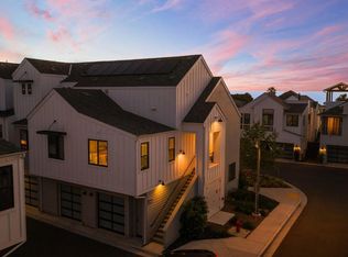1602 San Remo Pl Unit 201, Encinitas, CA 92024