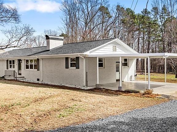 2nd image of 240 Donna Rd