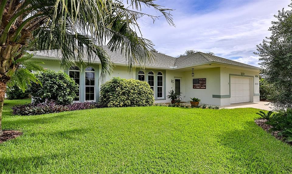 1st image of 4445 Saxon DRIVE