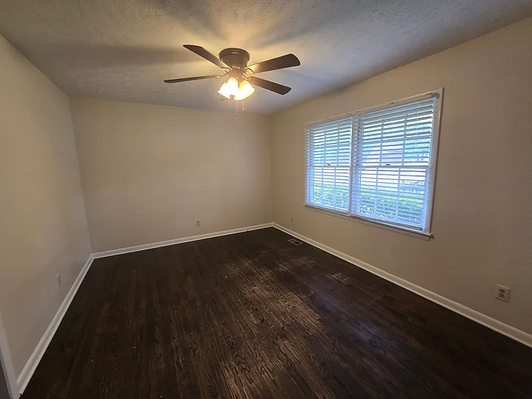 6343 Paddington Ct — Photo 2