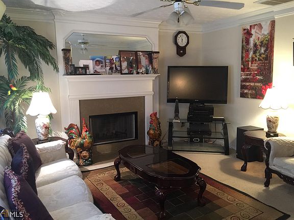 3rd image of 2554 Oakland Spring Dr