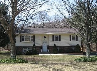 41 Ethan Allen Dr, Stormville, NY 12582