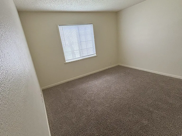 Ridgeview Heights — Photo 27