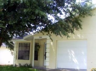 786 Wolf Creek Ct, Apopka, FL 32703