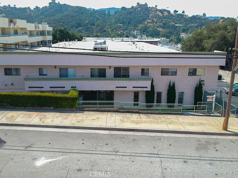 10085 Tujunga Canyon Blvd #4 — Photo 15