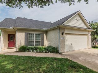 1308 Mockingbird Bnd, Sealy, TX 77474