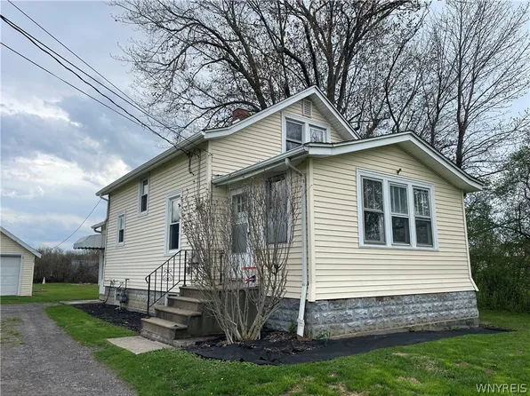 3449 Big Tree Rd, Hamburg, NY 14075