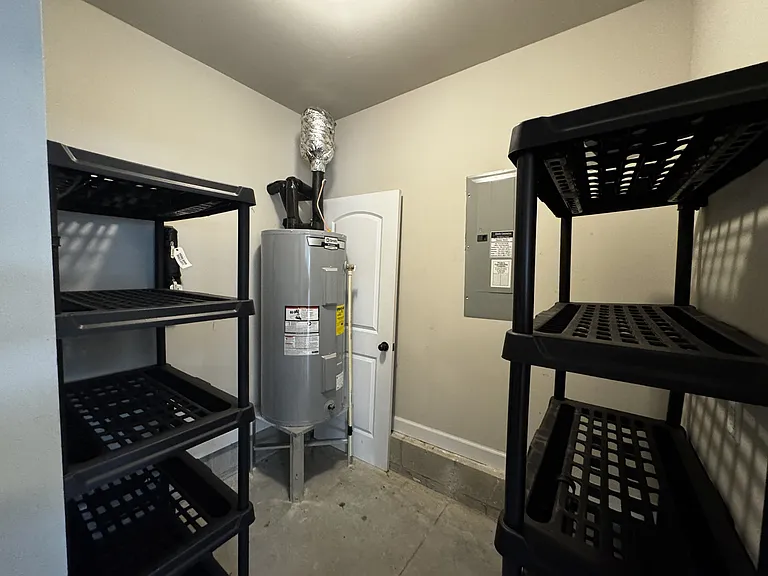 232 Westfield Dr — Photo 16