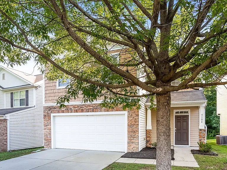 5104 Abercromby St — Photo 4