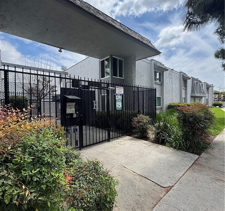 1st image of 5500 Ackerfield Ave Unit 309