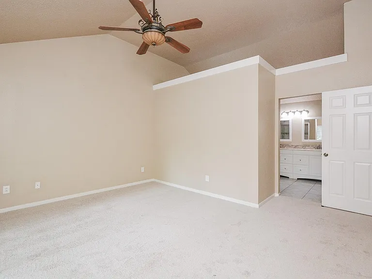 10 Ridgecross Pl — Photo 17