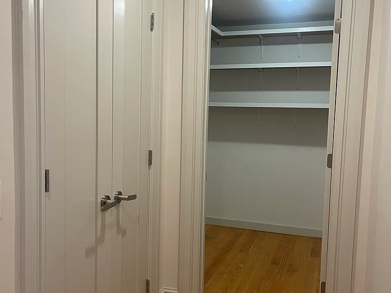 31 Parade St #402 — Photo 10