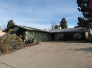 1002 Cedardale Dr, Las Cruces, NM 88005