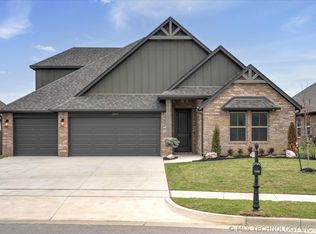 1409 N 70th St, Broken Arrow, OK 74014