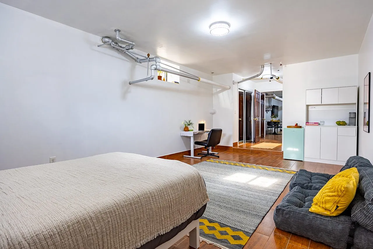 Welcoming ROOM at The Parkside House — Photo 4
