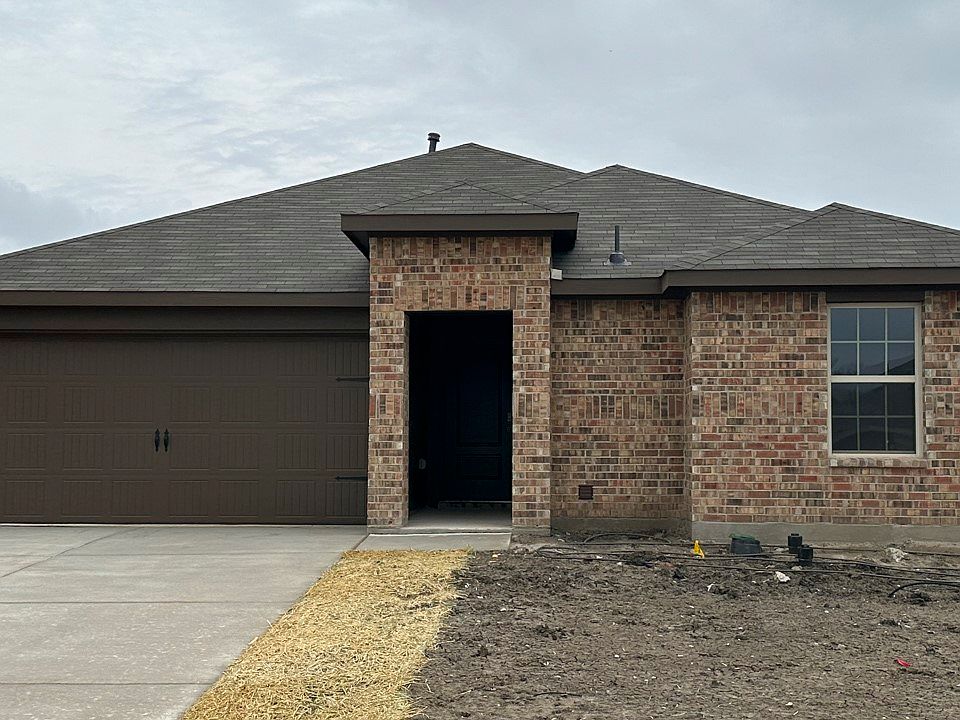 1st image of 304 Tadpole Ln