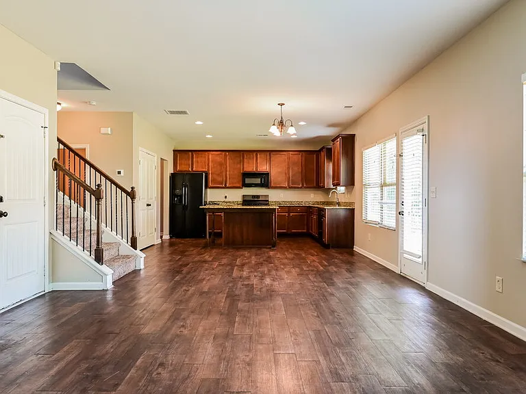 2127 Juniper Ives Ct — Photo 5