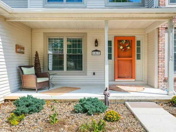 1017 S Carleton Ct, Bloomington, IN 47401