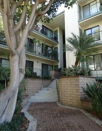 2nd image of 4315 Apricot Dr