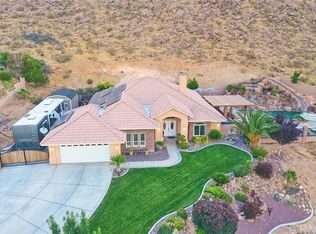 15906 Atoka Rd, Apple Valley, CA 92307