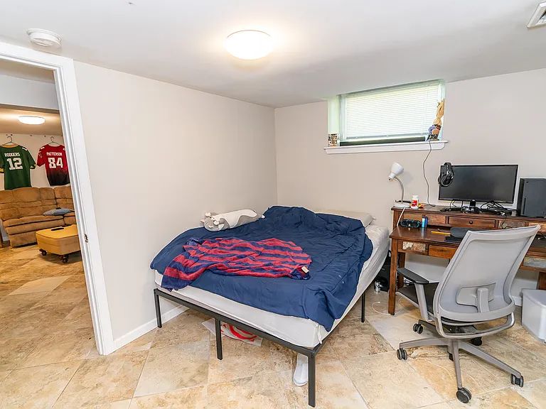 10 Pinewood Rd — Photo 6