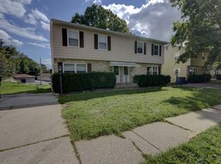 418 30th Ave, Moline, IL 61265