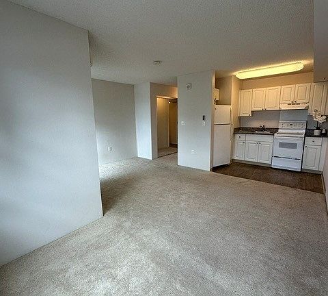 4th image of 801 South St APT 3705