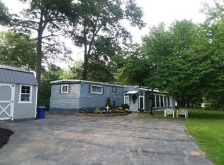 2 Maverick Dr, Brookfield, MA 01506